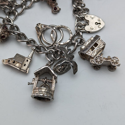 1975年 英国ヴィンテージ シルバー チャームブレスレット 80g