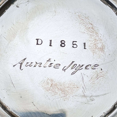1947年 英国ヴィンテージ 純銀製マグカップ 149g James Dixon & Sons