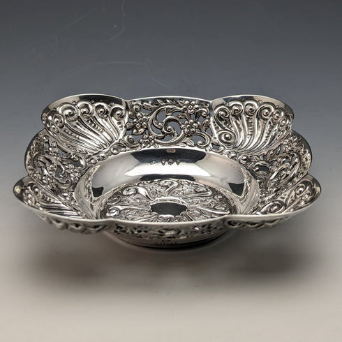 1893 年英國古董純銀精美裝飾盤 154 克查爾斯博伊頓二世