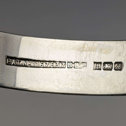 1975年 英国ヴィンテージ 純銀製 彫刻ブレスレット 26g Bracelon Ltd
