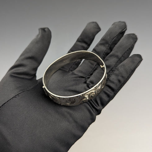 1975年 英国ヴィンテージ 純銀製 彫刻ブレスレット 26g Bracelon Ltd