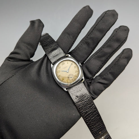 1920年代 英国アンティーク J.W.ベンソン 腕時計 クッションケース 動作良好