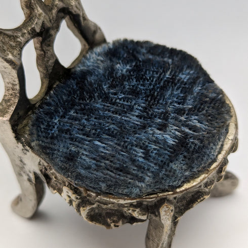 1920年代 真鍮製 椅子型 懐中時計ホルダー グリーンシート