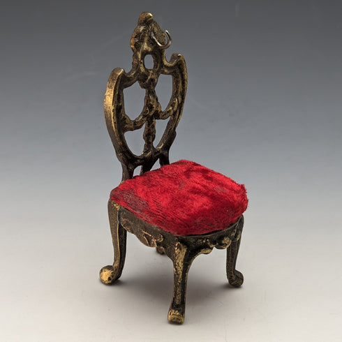 1920年代 真鍮製 椅子型 懐中時計ホルダー ブライトレッドシート