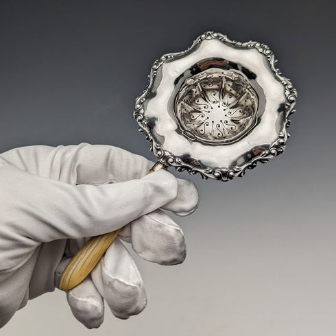 米国アンティーク 純銀製ティーストレーナー 木製ハンドル J.F. Fradley