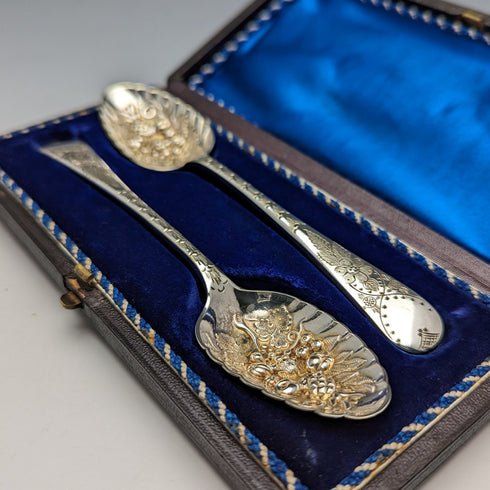 19世紀後半 英国アンティーク シルバープレート製 ベリースプーン ペア William Ainsworth ケース入