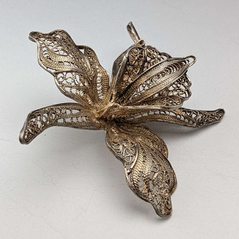 British Vintage Filigree Cattleya Silver Brooch