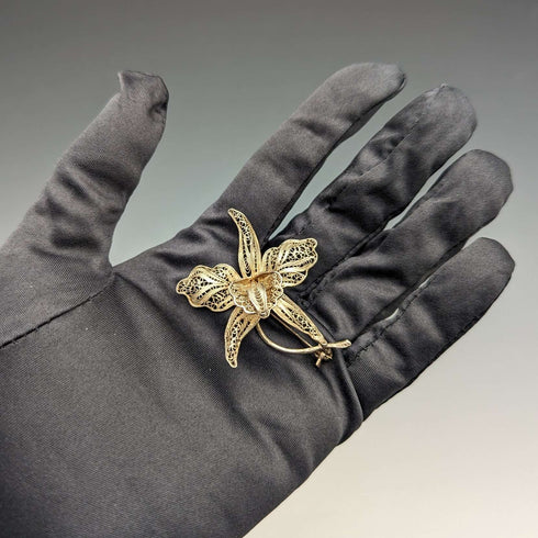British Vintage Filigree Cattleya Silver Brooch