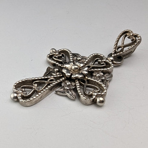 Circa 1930 British Vintage Sterling Silver Floral Decor Cross Pendant Boorman & Son