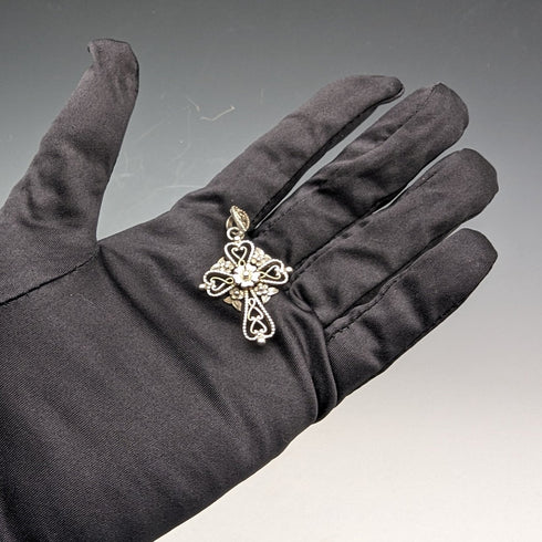 Circa 1930 British Vintage Sterling Silver Floral Decor Cross Pendant Boorman & Son