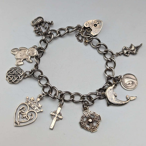 1970年代 英国ヴィンテージ 純銀製 チャームブレスレット 26g