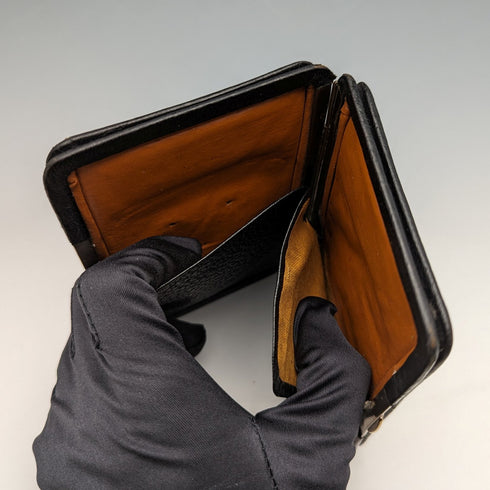 1910年 英国アンティーク 純銀装飾 ブラックレザーウォレット M Chapman