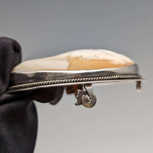 Vintage 800 Silver & Shell Cameo Brooch