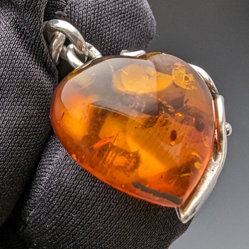 約 1900 年英國古董純銀阿爾伯特鏈 33 克心型琥珀吊墜