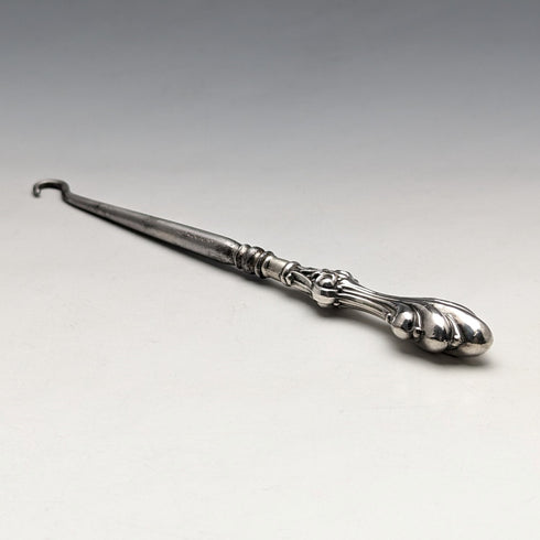 1913年 英国アンティーク 純銀ハンドル ボタンフック Crisford & Norris