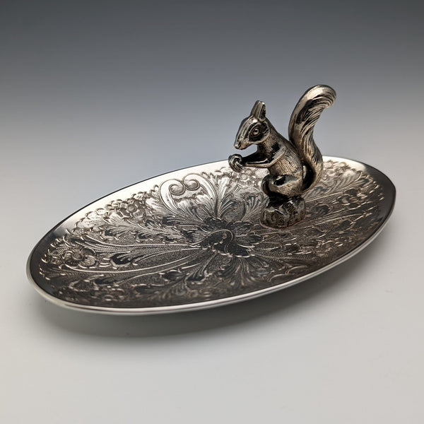 英国ヴィンテージ シルバープレート製 リス装飾 オーバルディッシュ Seba