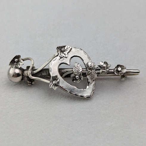 1900 年英國古董純銀敞開心形與植物胸針 Barker Brothers