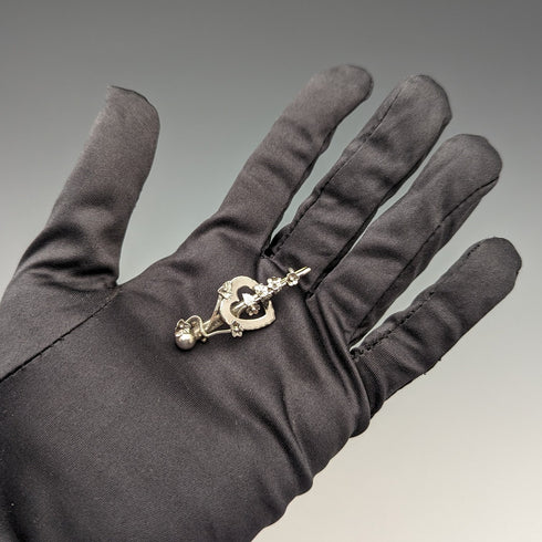 1900 年英國古董純銀敞開心形與植物胸針 Barker Brothers