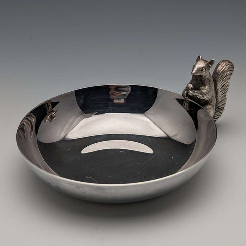US Vintage Silver Plated Squirrel Decorated Nut Dish Reed and Barton Boxed