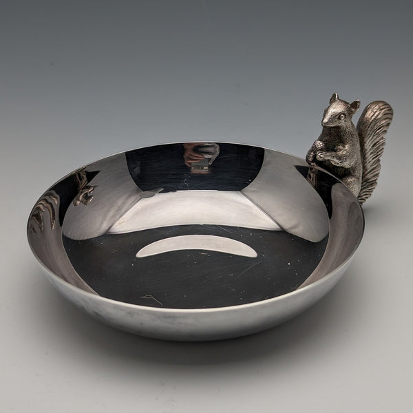 US Vintage Silver Plated Squirrel Decorated Nut Dish Reed and Barton Boxed