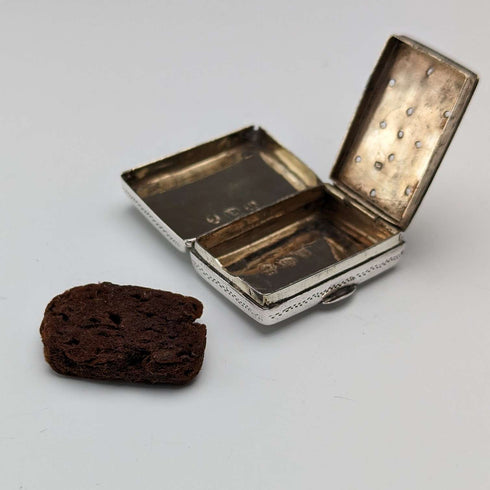 1832 British Antique Sterling Silver Vinaigrette with Sponge John Bettridge