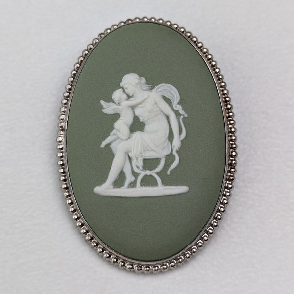 1952 British Vintage Wedgwood Sterling Silver & Green Jasperware Oval Brooch