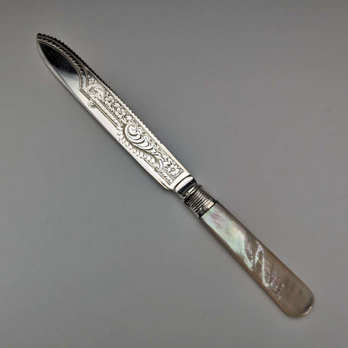 1925年 英国アンティーク 白蝶貝ハンドル ブレッドナイフ 箱入り John Batt