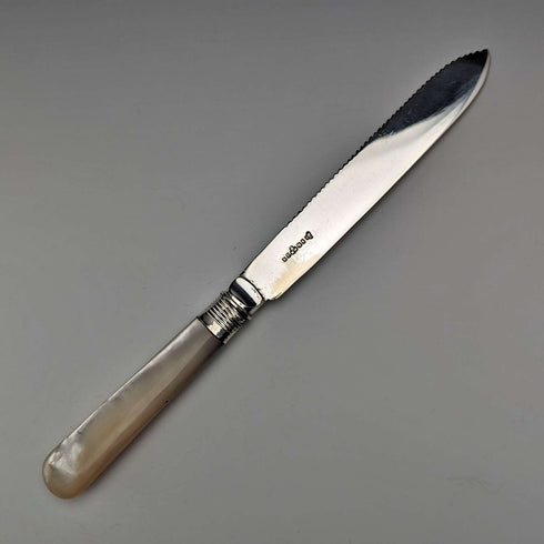 1925年 英国アンティーク 白蝶貝ハンドル ブレッドナイフ 箱入り John Batt