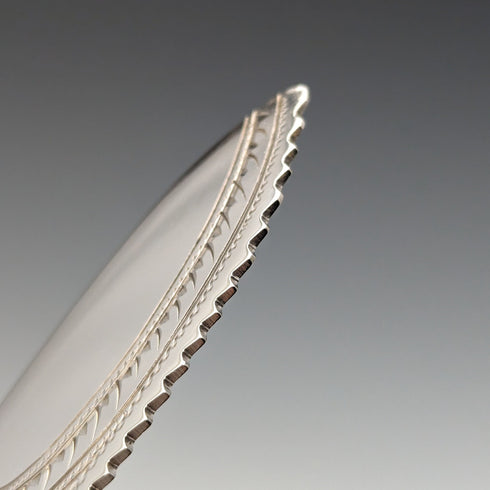 1925年 英国アンティーク 白蝶貝ハンドル ブレッドナイフ 箱入り John Batt