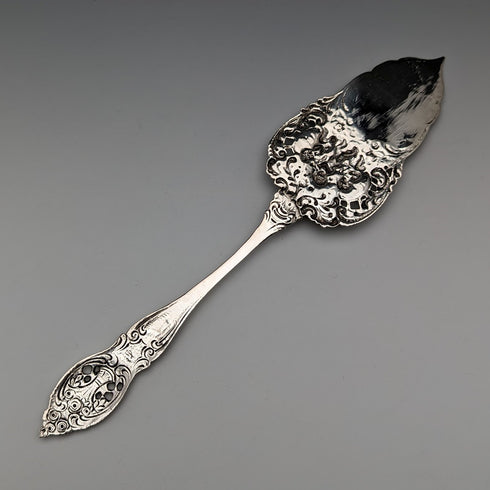 ドイツ アンティーク 800シルバー製 浮き彫り装飾 ペストリーサーバー