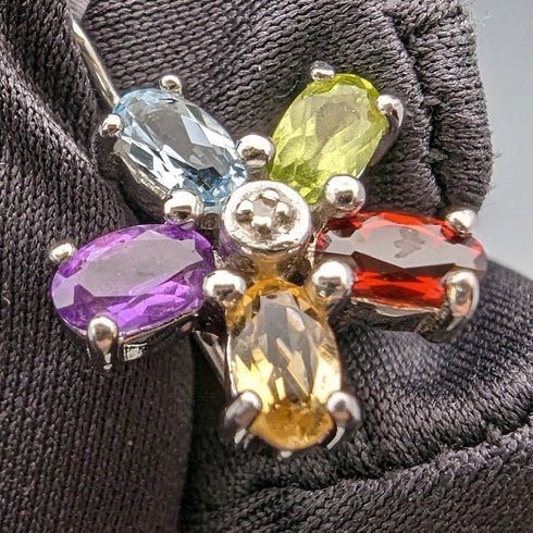 英国ヴィンテージジュエリー ダイヤモンド&マルチストーンフラワー 純銀ピアス