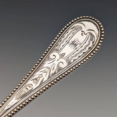 1870年頃 英国アンティーク シルバープレート製 クリスニングセット ケース入