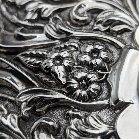 1901 年英國古董純銀浮雕雕刻梳妝台托盤 297 克 George Nathan 和 Ridley Hayes