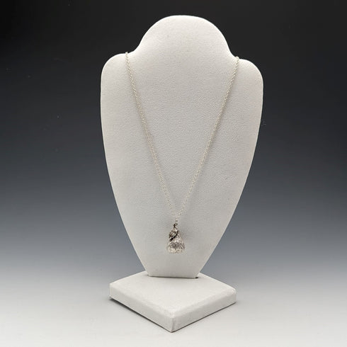 1976 年英國復古純銀梨形吊墜和純銀項鍊