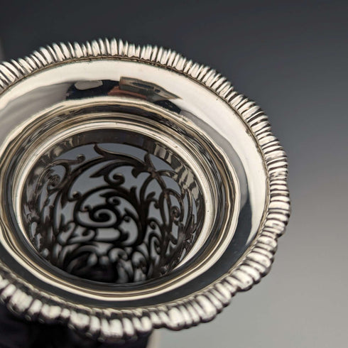 Circa 1901 British antique sterling silver vase pair with earring decoration, total weight 312g, Josiah Williams