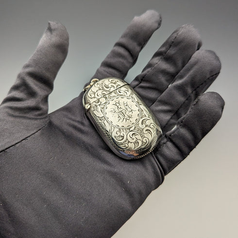 1895 British antique sterling silver Vesta case 25g match case Joseph Gloster