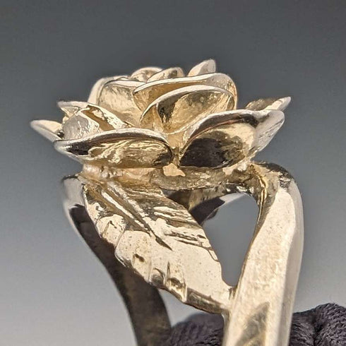 1976 British vintage jewelry rose engraved sterling silver ring