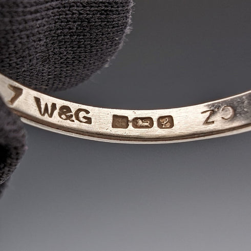 1985年 英国ヴィンテージ ジュエリー ブルー&ホワイトジルコニア 純銀リング 指輪