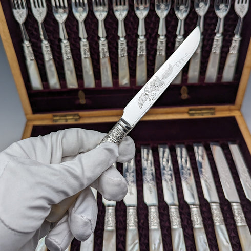 1898年頃 英国アンティーク 白蝶貝ハンドル デザートカトラリー12ペアセット 木箱入り