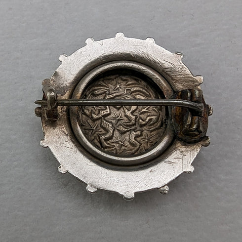 Vintage silver leaf engraved round brooch