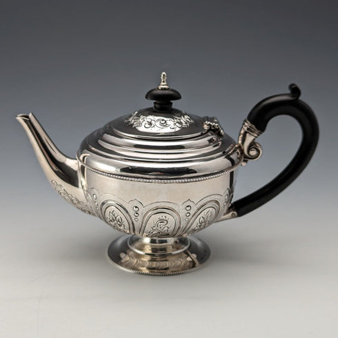 Circa 1889 British antique sterling silver bachelor tea set, total weight 471g, Mappin and Webb