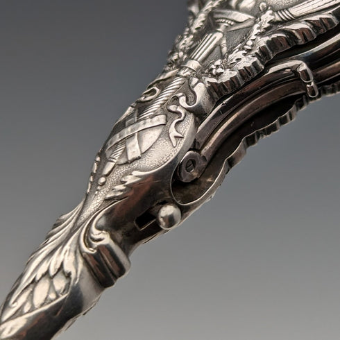 米国アンティーク 純銀製 細密装飾 携帯用折りたたみ式眼鏡 ロニエット