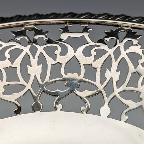 【お取り置き中】1892年 米国アンティーク 純銀製 脚付きディッシュ 205g Howard & Co