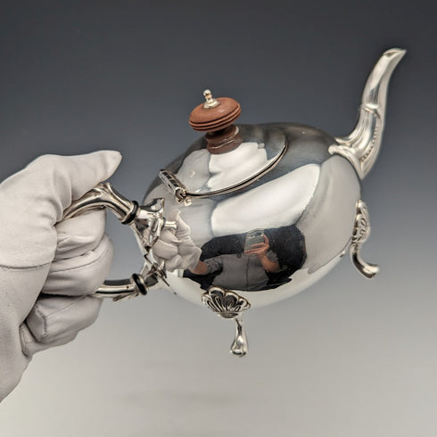 20世紀前半 英国ヴィンテージ シルバープレート製 バチェラーティーポット