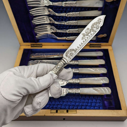 Circa 1900 British antique white mother-of-pearl handle dessert cutlery set of 6 pairs in wooden box
