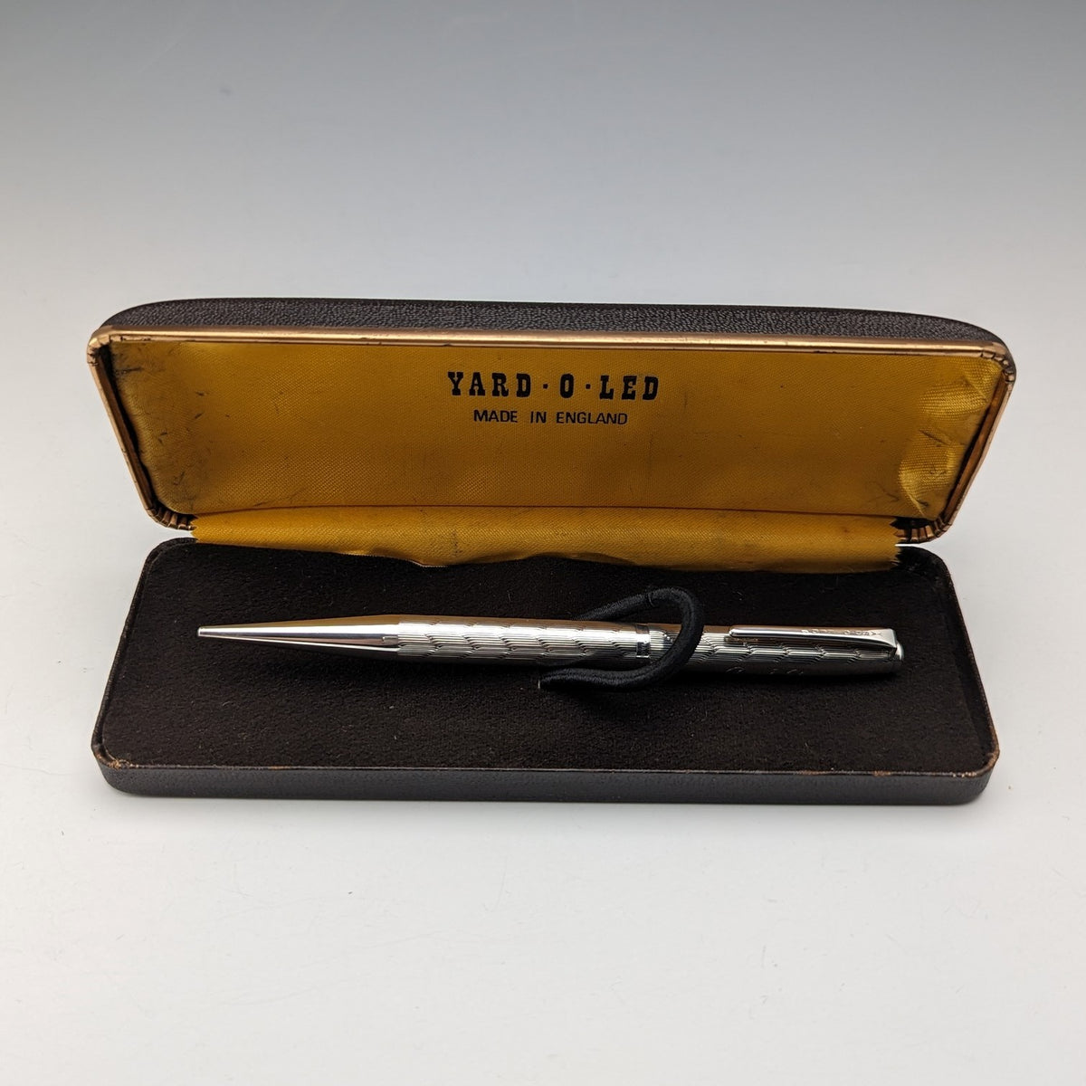 1965年 英国 ヤード・オ・レッド 純銀製 推進式ペンシル ケース