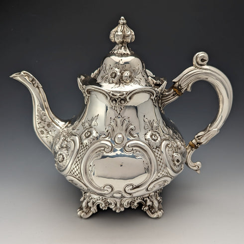 1868 British antique sterling silver teapot 815g Robert Harper