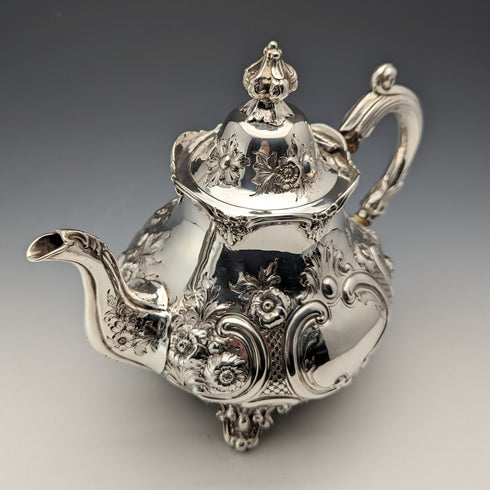 1868 British antique sterling silver teapot 815g Robert Harper