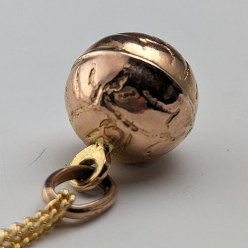 復古 9 克拉金球吊墜項鍊