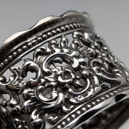 1897 British antique sterling silver openwork napkin ring, 27g, Thomas Hayes